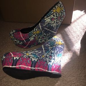 Jessica Simpson’s heels